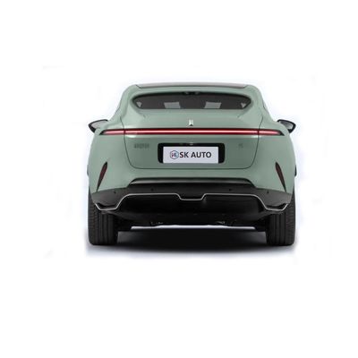 Avatr11 Stedelijk pendelen Essentieel 730km bereik Automobile EV Efficiënt en betrouwbaar B2B Transport