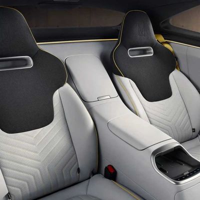 Avatr11 Stedelijk pendelen Essentieel 730km bereik Automobile EV Efficiënt en betrouwbaar B2B Transport