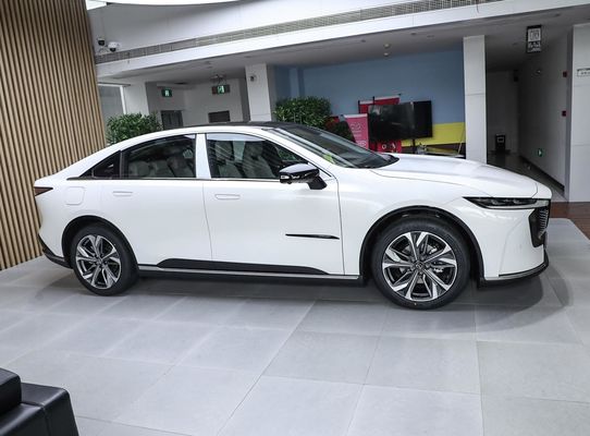 2025 Nieuw model Extender Automobile EV met 5 zitplaatsen Mazda EZ6 Long Ranger Hybrid Electric Car met zonnedak