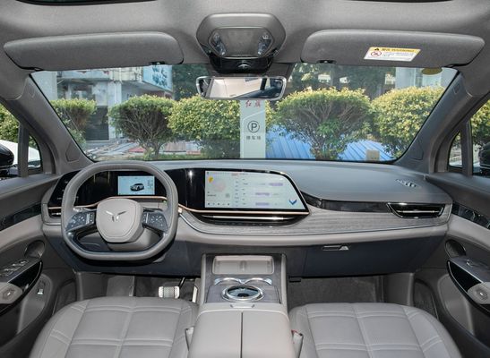 202/253 KW Motor Hongqi Limousine Elektrische auto met een maximale snelheid van 200 Km/h en een lengte van 4925 mm