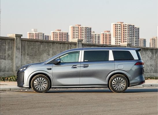 1100km bereik BYD Xia MPV 5145MM Lengte elektrisch voertuig voor bedrijven en gezinnen