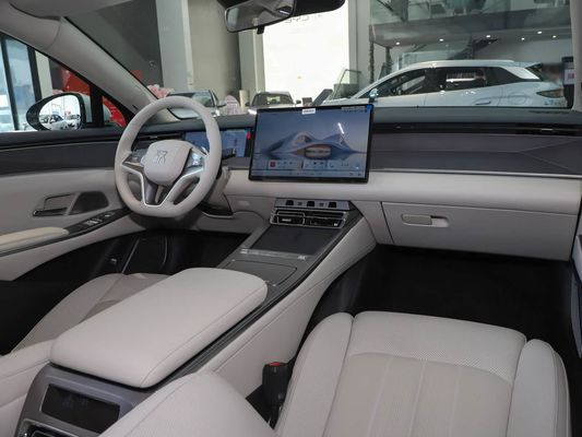 2025 Krachtig Han L BYD elektrisch voertuig met maximaal vermogen 500 kW en leer roer 1000V High Voltage Fast Charging