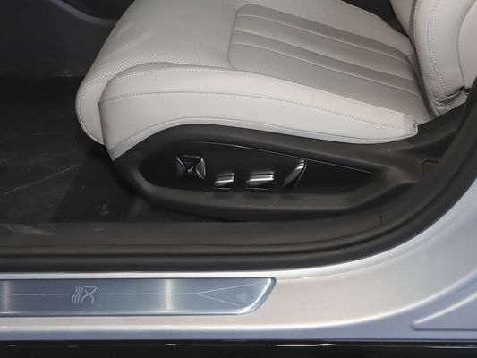 2025 Krachtig Han L BYD elektrisch voertuig met maximaal vermogen 500 kW en leer roer 1000V High Voltage Fast Charging