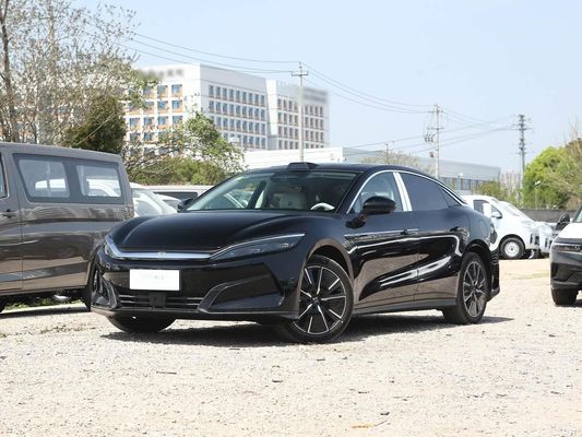 Modelvoertuig 601km Bereik 83.2kWh Batterijcapaciteit AWD Snel opladen Zonnedak Hoogspanningsstructuur Comfortabel voor het gezin