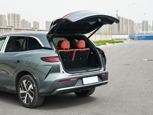 Nieuwe warmverkopende BYD EV Car 2025 Model 100,5 KWh Batterijcapaciteit en snel opladen 0,1 Uur 670KM Lang bereik 500kW Power Elektrische auto Grote ruimte voor familie 7 zitplaatsen