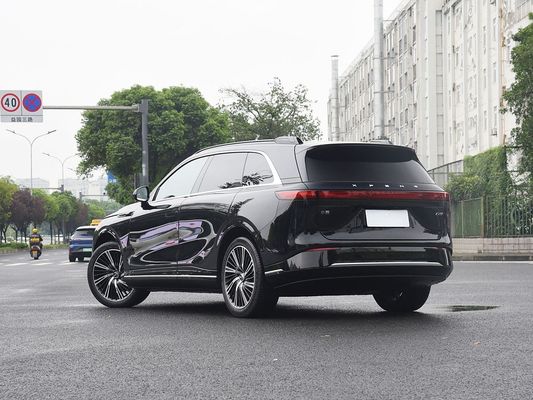 2025 Xpeng G9 Volledig elektrische SUV 93,1 kWh Batterijcapaciteit 423 kW Maximaal motorvermogen 680 km lange afstand en snel opladen met zonnedak