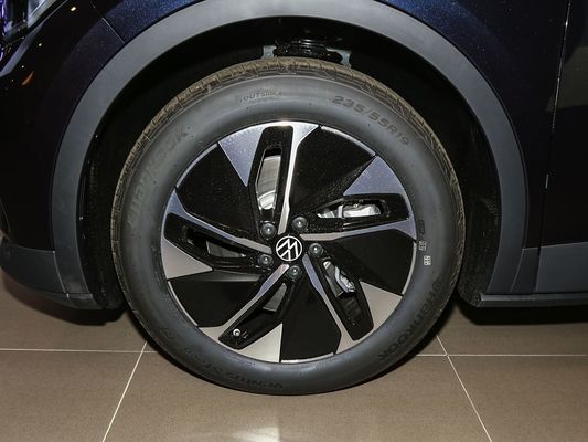 2025 VW Elektrisch voertuig ID.4 Snel oplaadbare auto Lang bereik 601km 80.4kWh Batterij Warm verkoop Nieuw model Goede prestaties met zonderak